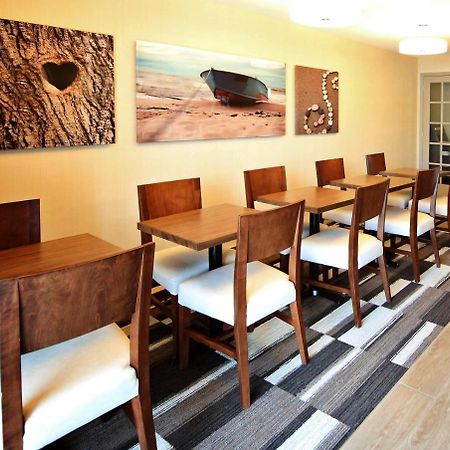 Waterfront Inn New Liskeard Buitenkant foto