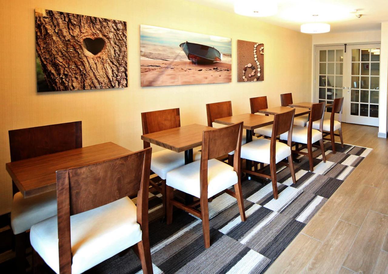 Waterfront Inn New Liskeard Buitenkant foto