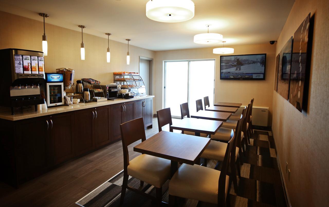 Waterfront Inn New Liskeard Buitenkant foto