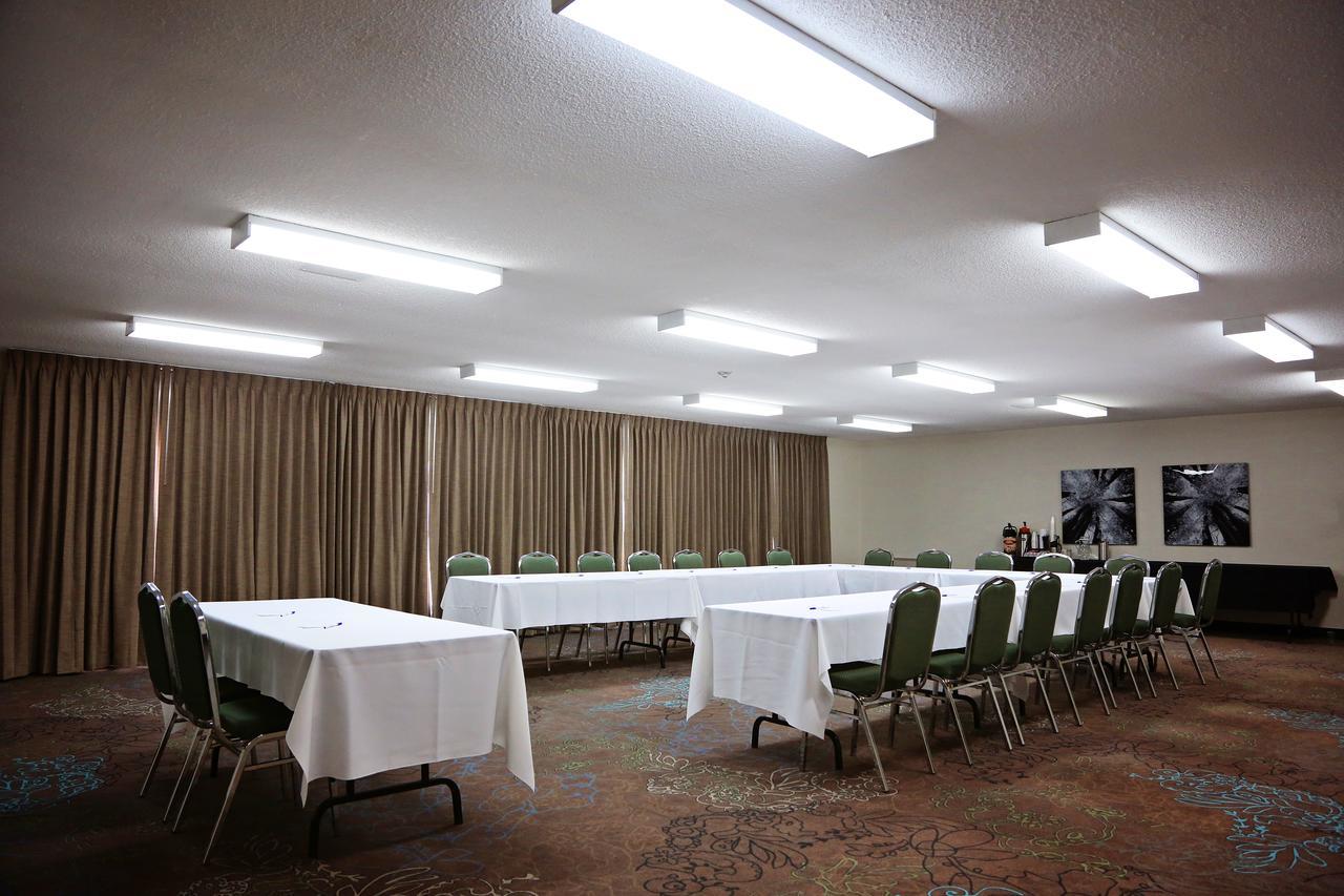 Waterfront Inn New Liskeard Buitenkant foto