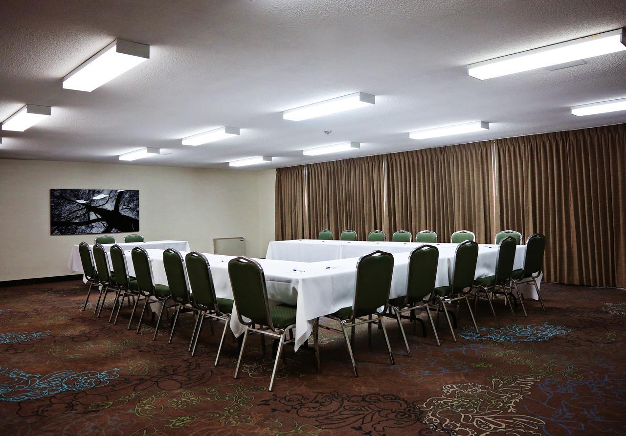 Waterfront Inn New Liskeard Buitenkant foto