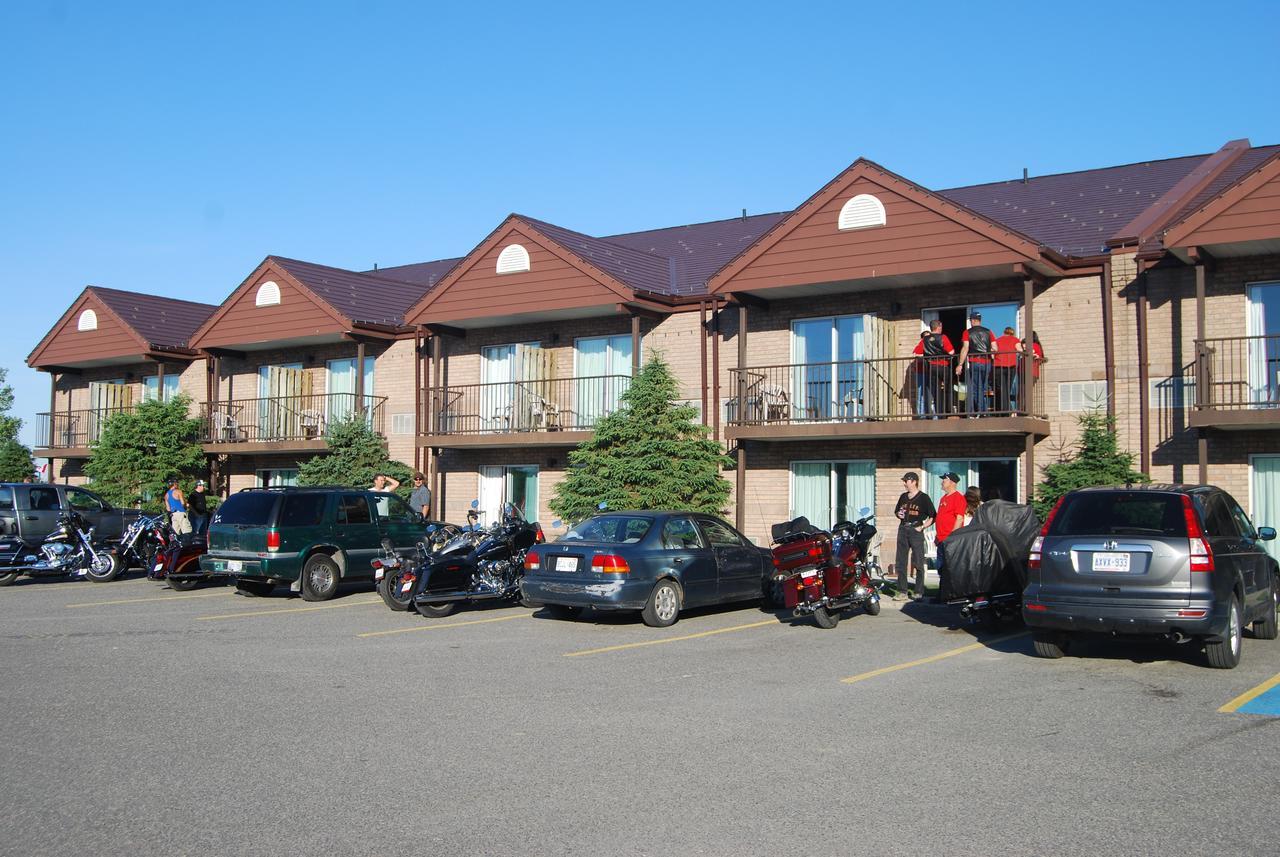 Waterfront Inn New Liskeard Buitenkant foto